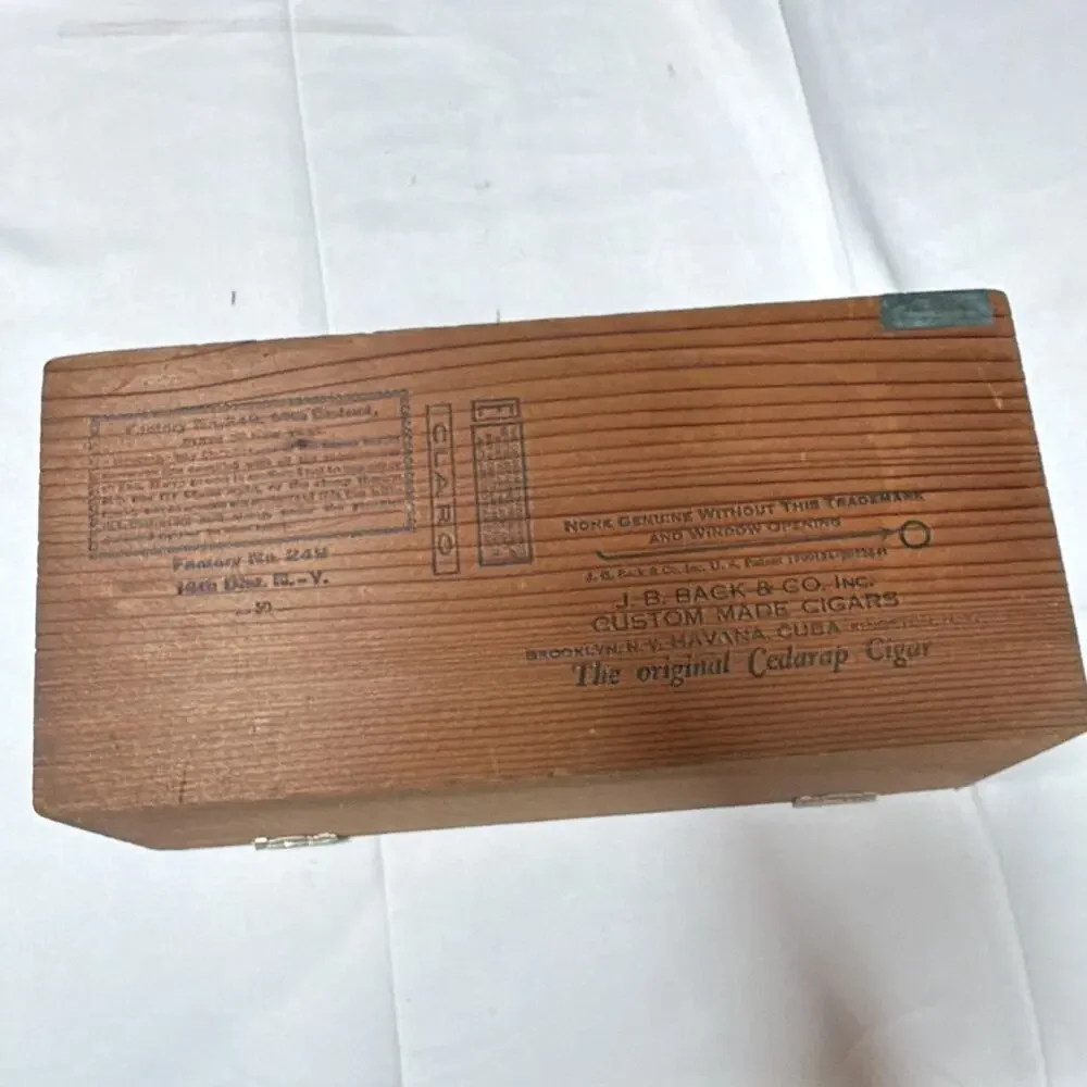 J. B. Back & Co., Inc. Back's Natura Cedarap Wooden Cigar Box Custom Made